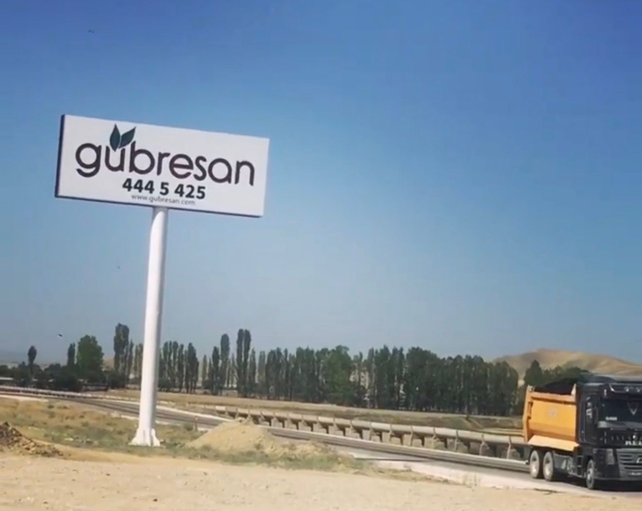 Gübresan otoyol tabelası